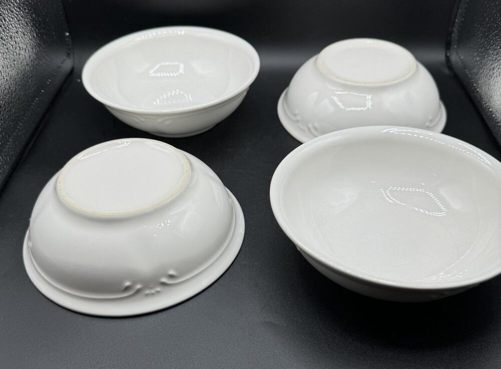 4 Pfaltzgraff FILIGREE Ceramic White 6” Cereal Soup Salad Bowls EUC -A94